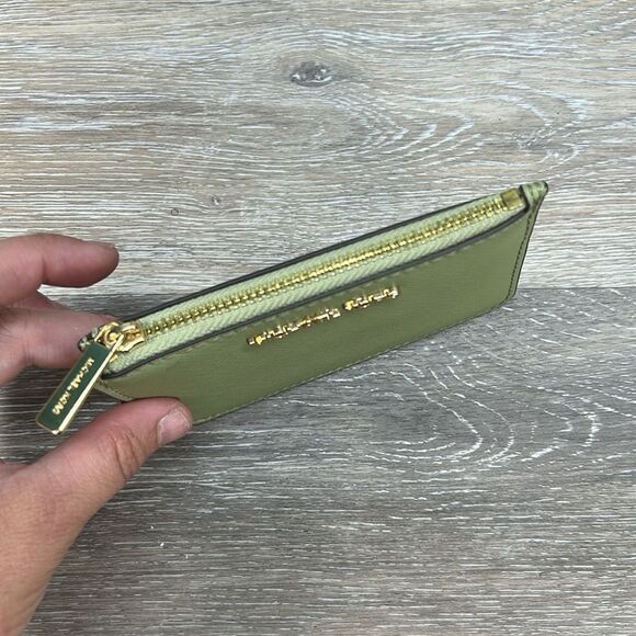 1008-5 NWOT Michael kors green card wallet - Picture 8 of 9